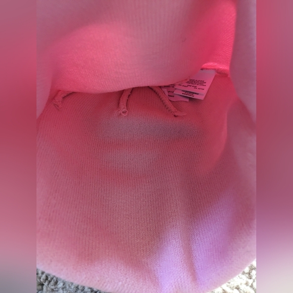 Caterpillar CAT Beanie 🩷 - Picture 2 of 3